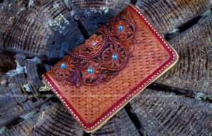 Handmade Leather Carving Women's Mid wallet